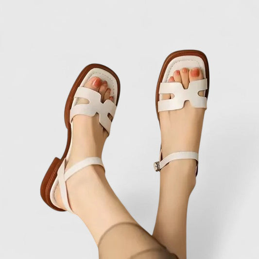 Deliane | Eleganckie płaskie sandały
