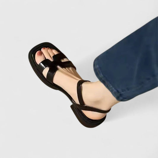 Deliane | Eleganckie płaskie sandały