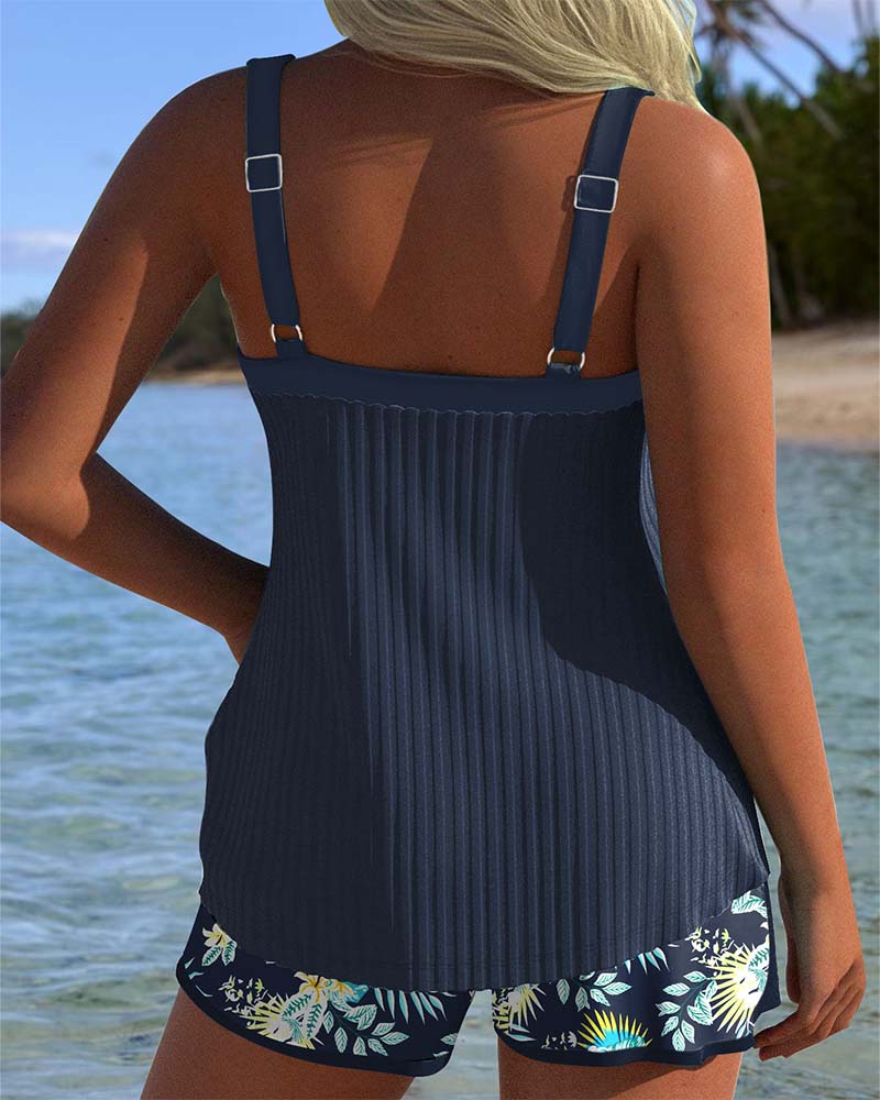 Ponadczasowe Tankini